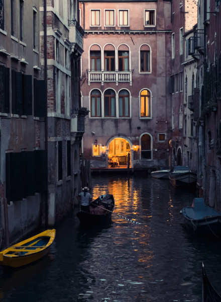 gondola-notte-venezia