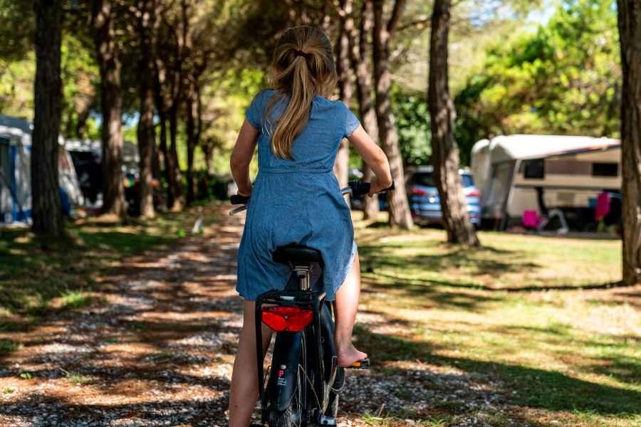 bambina-bici-piazzole-casavio